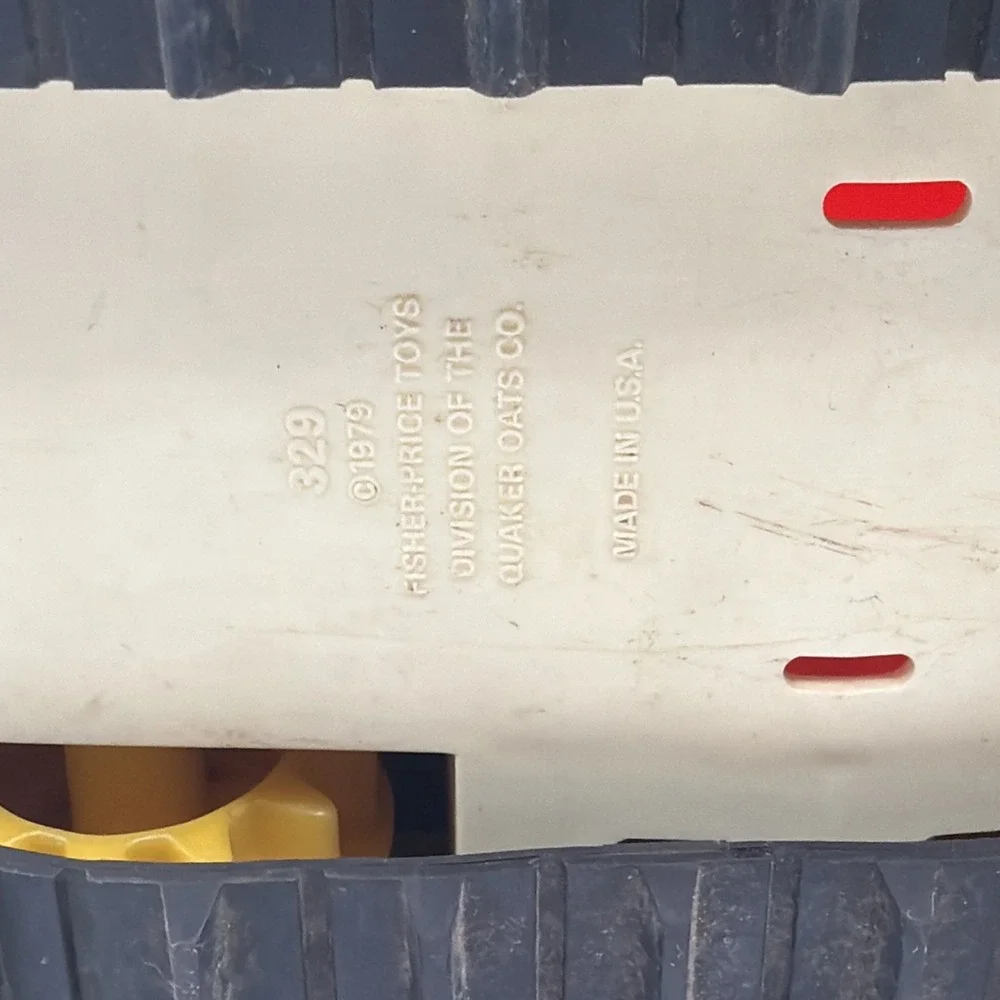 Vintage 1979 Fisher-Price 11